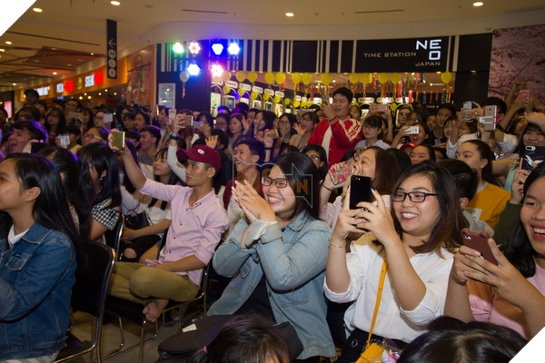 Sự kiện giao lưu với đoàn làm phim Em chưa 18 tại Bình Dương 6