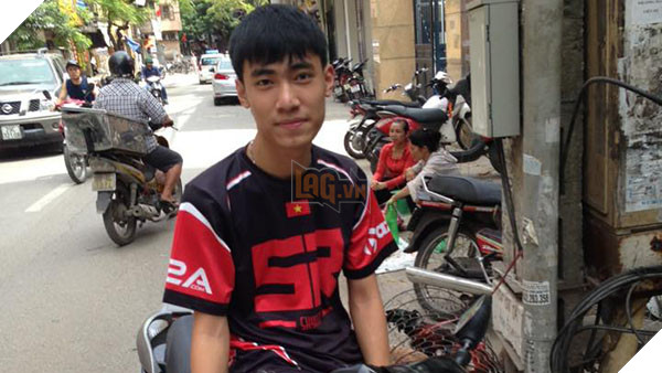 
Levi những ngày tháng còn trong màu áo Hanoi Skyred
