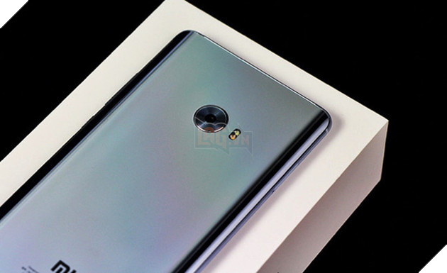 5 smartphone RAM 6GB khủng đáng sắm cho game thủ Việt