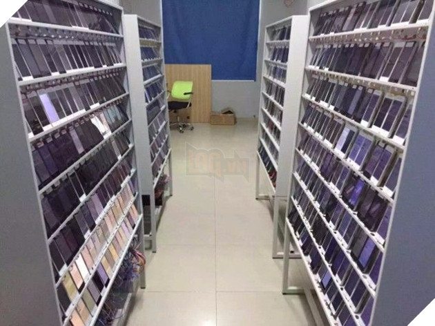 Thâm nhập "động bàn tơ" chuyên cày game với hơn 1000 chiếc máy di động