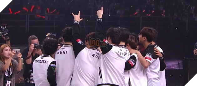 LMHT: Chúc mừng SKT T1 giữ vững ngôi vô địch giải MSI 2017