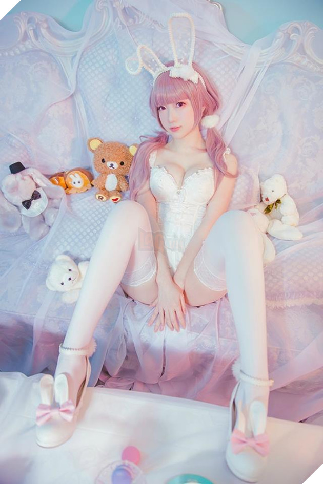 Cosplay Bunny Thỏ Ngọc cực dễ thương nhưng không kém phần nóng bỏng