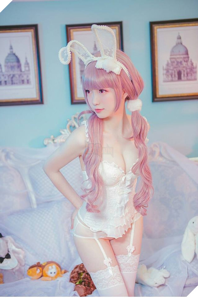 Cosplay Bunny Thỏ Ngọc cực dễ thương nhưng không kém phần nóng bỏng