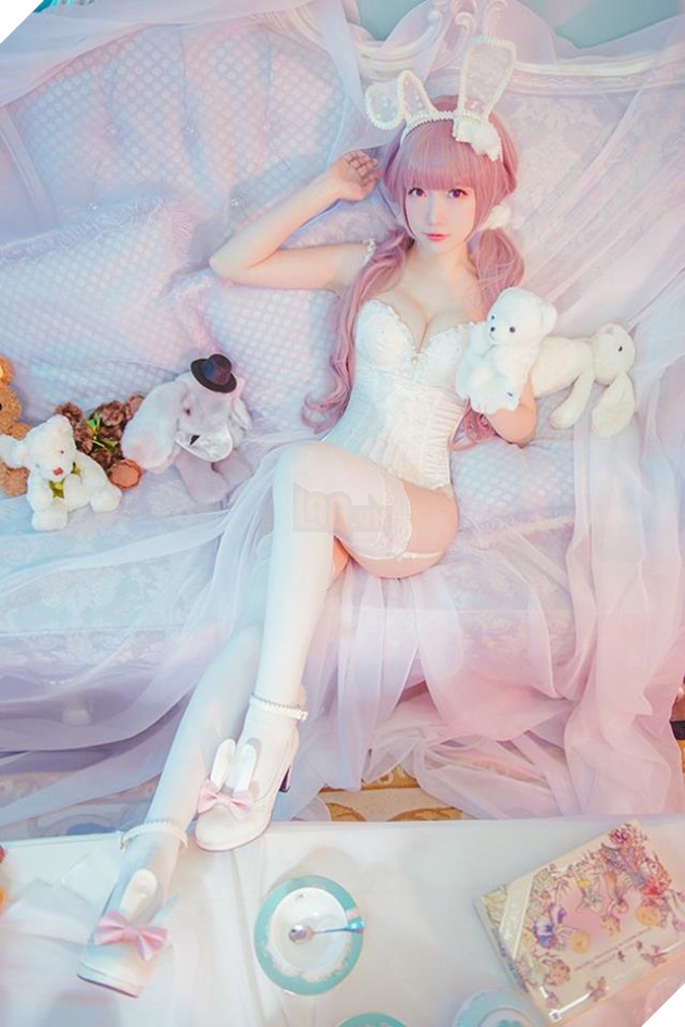 Cosplay Bunny Thỏ Ngọc cực dễ thương nhưng không kém phần nóng bỏng