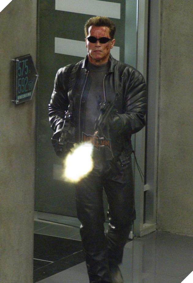 
Arnold Schwarzenegger háo hức được trở lại sắm vai người máy T-800 với những ý tưởng kịch bản đến từ James Cameron. Ảnh: Outnow.
