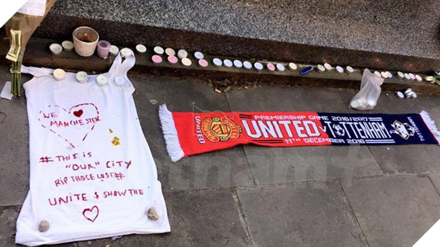 Biển người dự lễ tưởng niệm các nạn nhân vụ khủng bố tại Manchester - Ảnh 7.