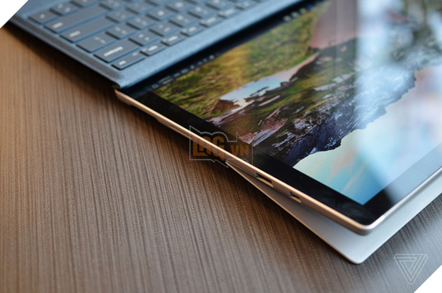 Surface Pro mới chính thức ra mắt: không còn đánh số, pin 13,5 giờ, LTE, giá từ 799 USD, thêm 800 linh kiện mới, không tặng bút 2