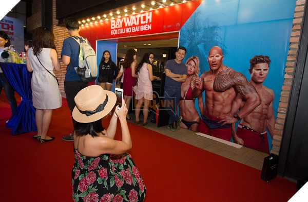  Sự kiện Họp báo ra mắt phim Baywatch 6
