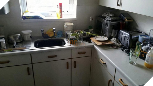 Cô gái xinh xắn rạng ngời này vừa giành giải ở dơ nhất nước Anh , đàn ông chớ có vội tin vào vẻ ngoài của phụ nữ đẹp! 8