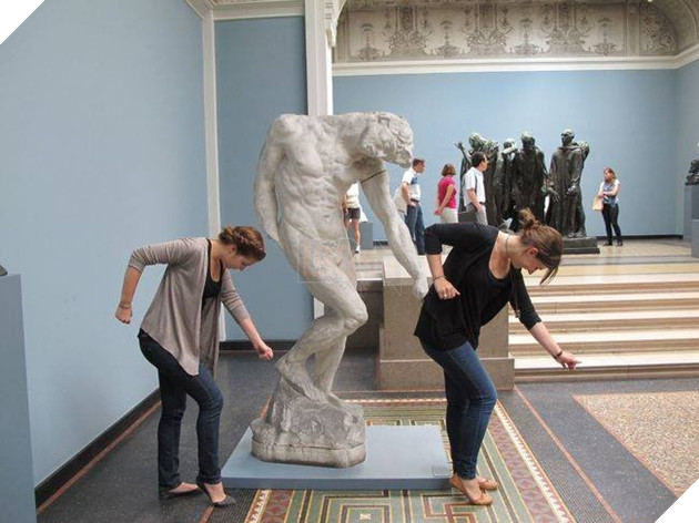 21 dáng chụp ảnh với tượng bao chất không cười, không tính tiền - Ảnh 37.