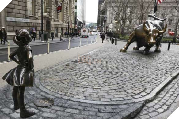 Câu chuyện ít biết về hai bức tượng đồng nổi tiếng đặt gần phố Wall - Ảnh 5.