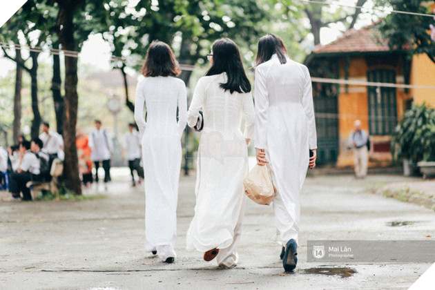 Nh&#236;n những h&#236;nh ảnh chia tay m&#249;a bế giảng, tất cả ch&#250;ng ta sẽ lại nhớ về những năm th&#225;ng học sinh đ&#227; qua - Ảnh 3.