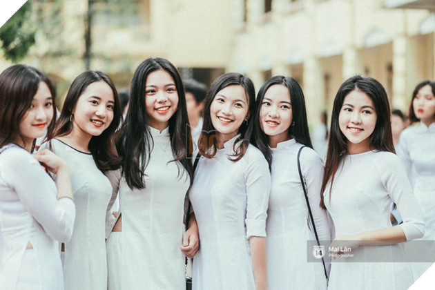 Nh&#236;n những h&#236;nh ảnh chia tay m&#249;a bế giảng, tất cả ch&#250;ng ta sẽ lại nhớ về những năm th&#225;ng học sinh đ&#227; qua - Ảnh 3.