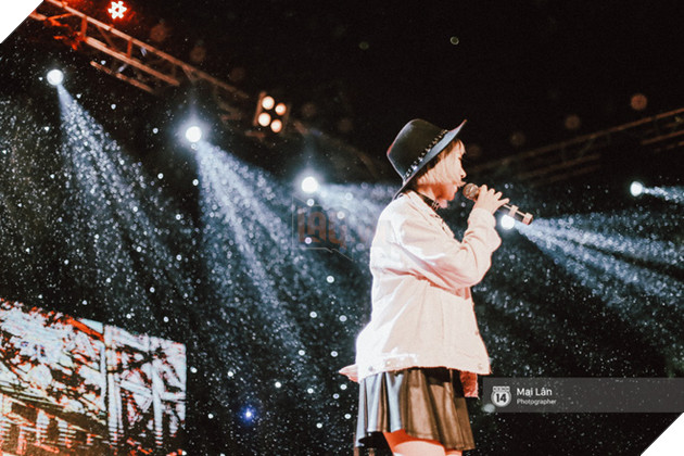 Nh&#236;n những h&#236;nh ảnh chia tay m&#249;a bế giảng, tất cả ch&#250;ng ta sẽ lại nhớ về những năm th&#225;ng học sinh đ&#227; qua - Ảnh 2.