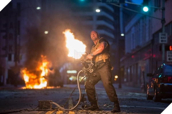 Bộ phim thành công nhất trong seri Fast & Furious có sự tham gia của "The Rock"