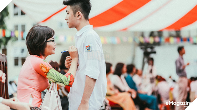 Nh&#236;n những h&#236;nh ảnh chia tay m&#249;a bế giảng, tất cả ch&#250;ng ta sẽ lại nhớ về những năm th&#225;ng học sinh đ&#227; qua - Ảnh 6.