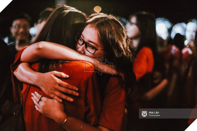 Nh&#236;n những h&#236;nh ảnh chia tay m&#249;a bế giảng, tất cả ch&#250;ng ta sẽ lại nhớ về những năm th&#225;ng học sinh đ&#227; qua - Ảnh 4.