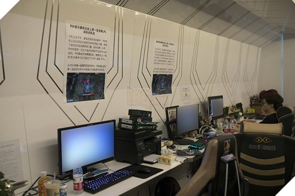 LMHT: SofM bị trừ bay 1 tháng lương và bị "đay nghiến" tâm lý tại Snake eSports vì thất bại không tưởng này