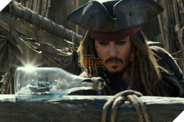 Johnny Depp dai thang, The Rock that bai tai phong ve hinh anh 1