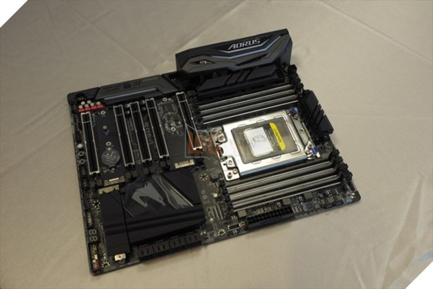 Computex 2017: ASUS nhá hàng khả năng ép xung CPU Threadripper của AMD lên tới 5GHz 5