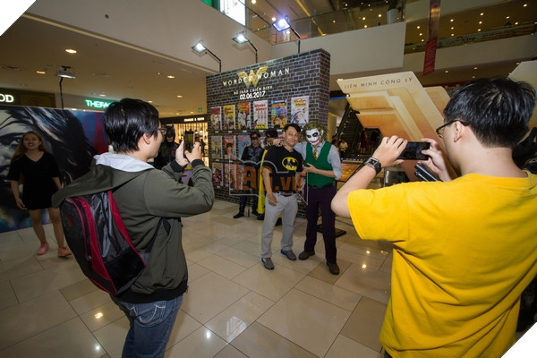 Cosplayer Joker phiên bản Health Leger đầy khí chất