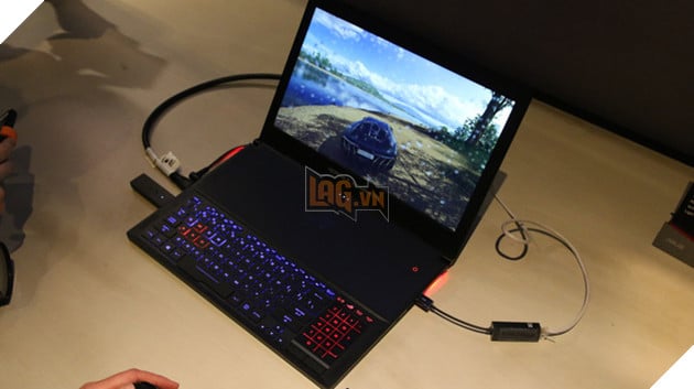 Sờ tận tay laptop game mỏng nhất thế giới: Core i7, GTX 1080, Razer Blade cũng chỉ là "muỗi"
