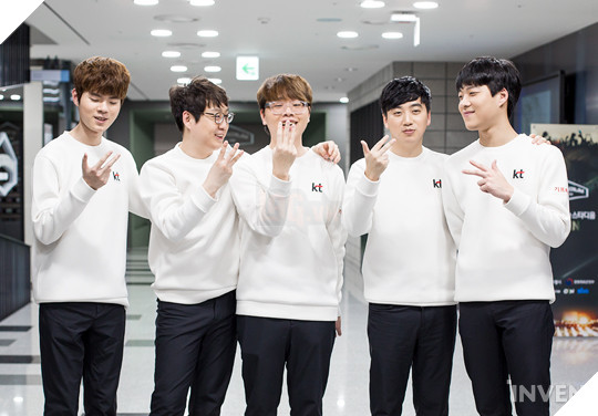 
Đại kình địch của SKT T1 trong mùa giải mới vẫn là KT Rolster
