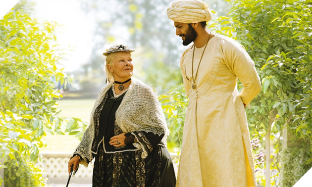 “Victoria & Abdul”: Tình bạn tri kỷ giữa nữ hoàng Anh và người hầu Ấn Độ