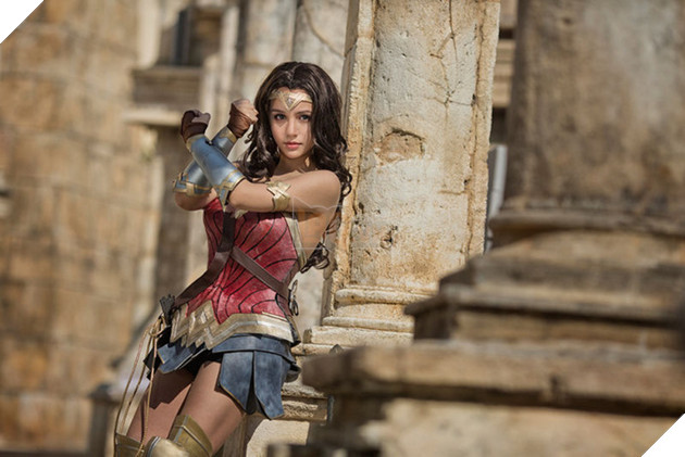Ngỡ ngàng với cosplay tuyệt đẹp về nữ siêu anh hùng Wonder Woman