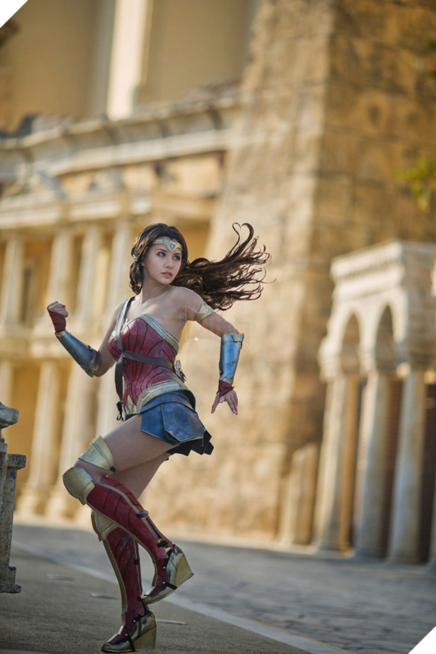 Ngỡ ngàng với cosplay tuyệt đẹp về nữ siêu anh hùng Wonder Woman