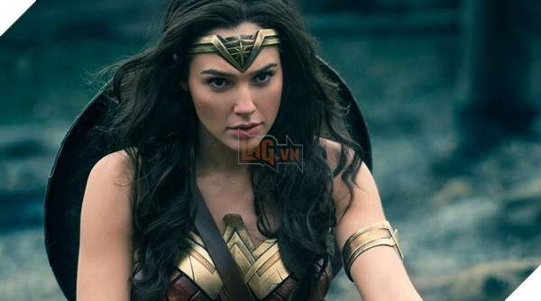 Tận mắt chứng kiến sự tàn bạo của chiến tranh, Diana dần trưởng thành hơn