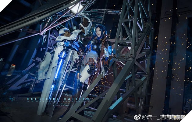 LMHT: Bộ ảnh cosplay Caitlyn Vũ Khí Tối Thượng cứ như bước từ trong game ra 6