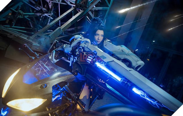 LMHT: Bộ ảnh cosplay Caitlyn Vũ Khí Tối Thượng cứ như bước từ trong game ra 8