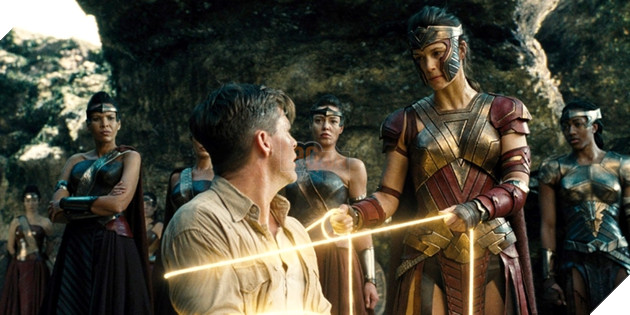 13 chi tiết có thể bạn đã bỏ qua khi xem “Wonder Woman” 2