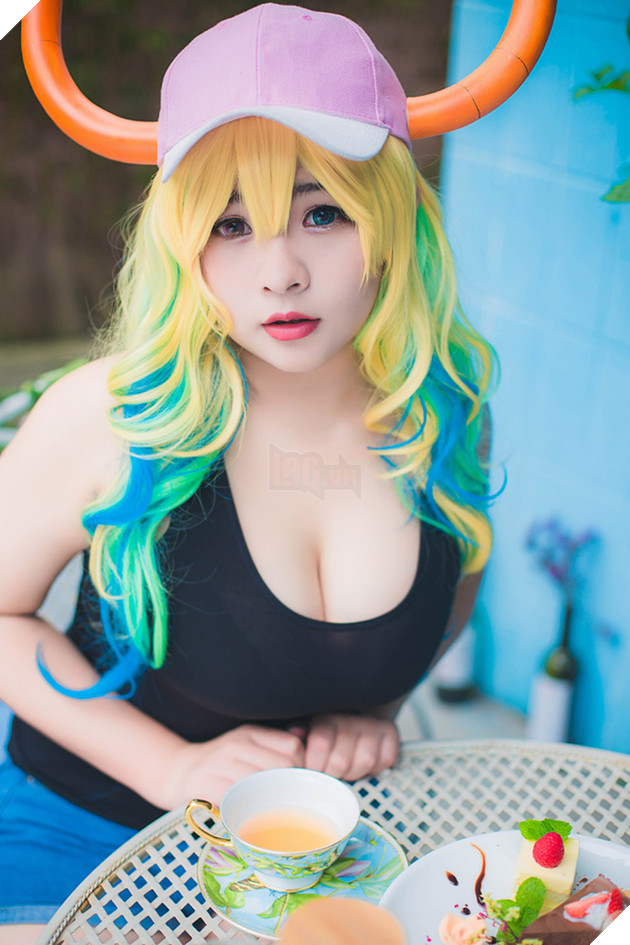 Bỏng mắt với cosplay cô nàng Lucoa trong Kobayashi-san Chi noMaid Dragon