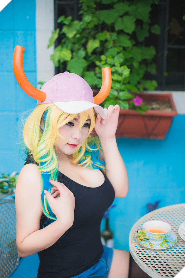 Bỏng mắt với cosplay cô nàng Lucoa trong Kobayashi-san Chi noMaid Dragon
