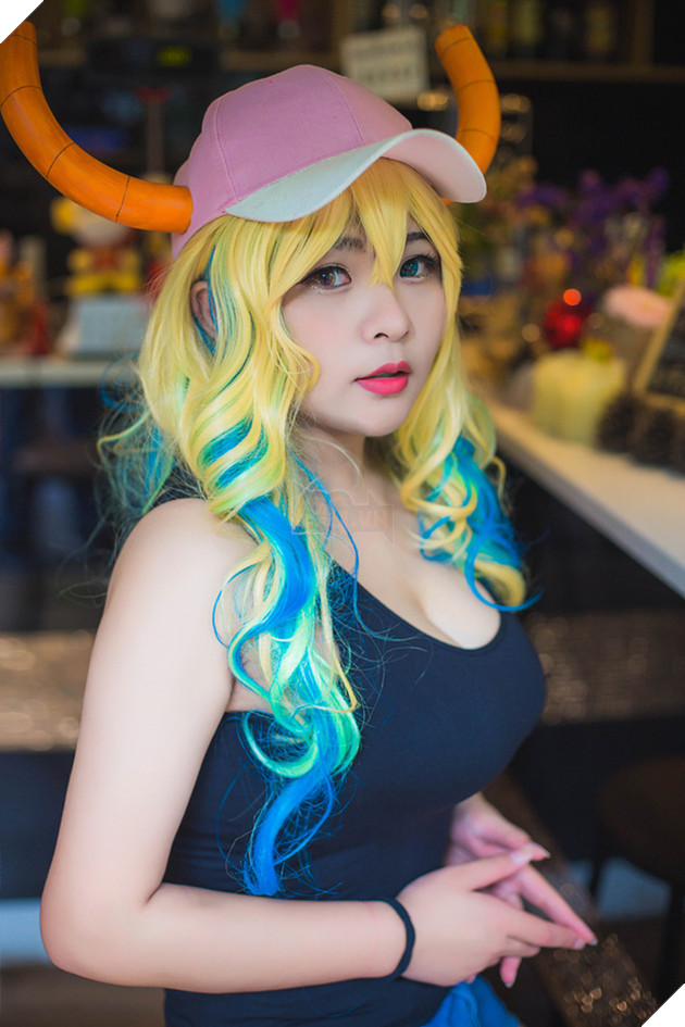 Bỏng mắt với cosplay cô nàng Lucoa trong Kobayashi-san Chi noMaid Dragon