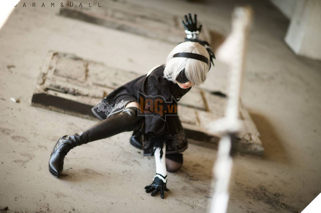 Cosplay Nier: Automata tuyệt đẹp dành cho fan hâm mộ về 2 cô nàng 2B và A2