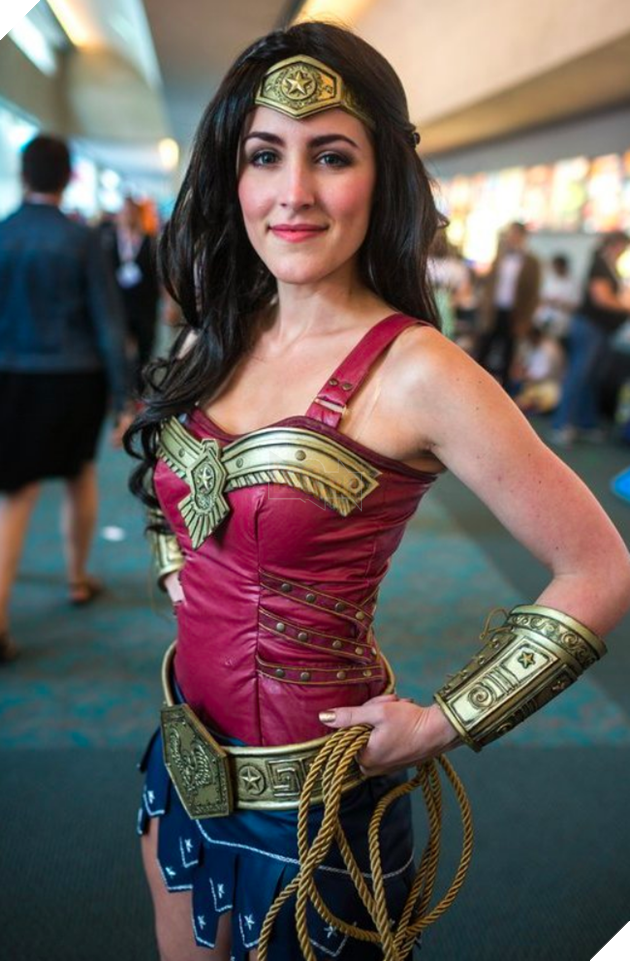 Ngắm dung nhan 14 cô gái cosplay Wonder Woman xinh lung linh như trong phim - Ảnh 5.