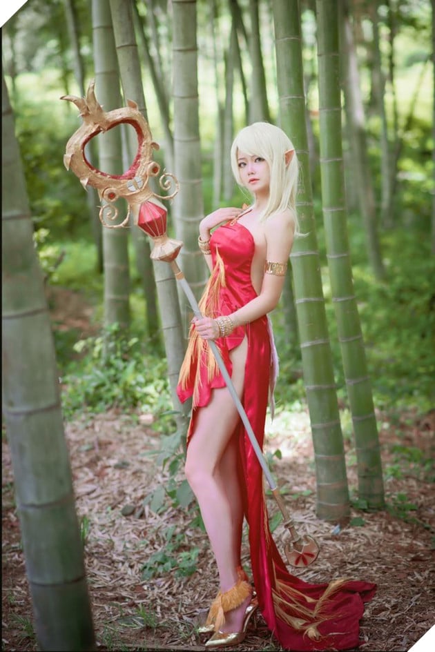 Cùng ngắm cosplay nàng Elf cực gợi cảm trong TERA Online
