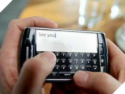 
BlackBerry đã thử kết hợp màn hình cảm ứng và bàn phím với Storm, một điện thoại với bàn phím ảo kỳ lạ có ‘phản hồi rung mô phỏng độ đàn hồi vật lý của bàn phím thật



 



