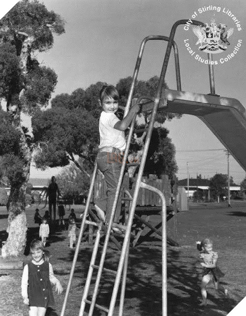 Vén bức màn bí ẩn đằng sau nỗi ám ảnh mang tên Slender Man, bạn chắc chắn cũng phải bất ngờ - Ảnh 2.