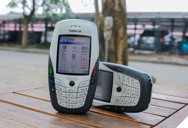 Tưởng thế nào, iPhone hóa ra còn thua xa những chiếc điện thoại cục gạch này - Ảnh 5.