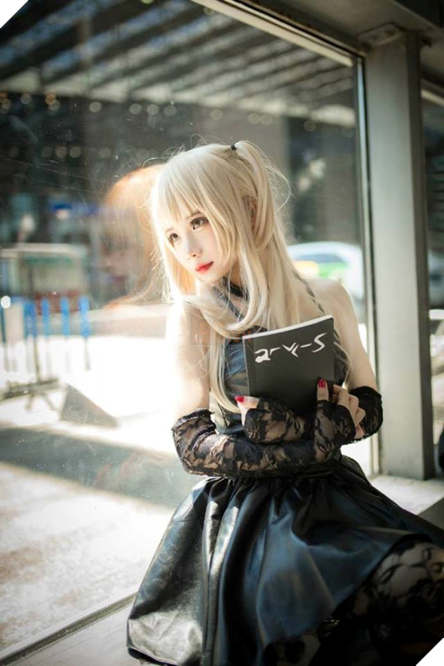 Cùng ngắm cosplay Misa Amane cực dễ thương trong Death Note