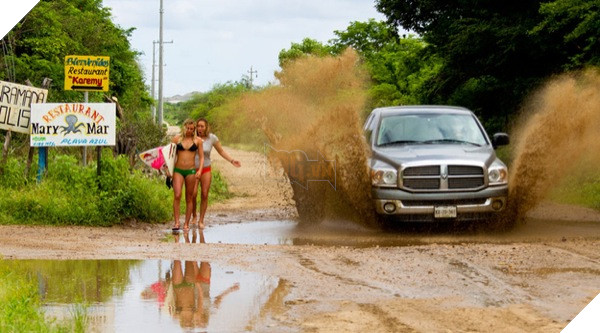17 tai nạn chứng tỏ cuộc đời này đầy rẫy những chuyện xấu hổ muốn độn thổ - Ảnh 11.