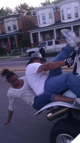 17 tai nạn chứng tỏ cuộc đời này đầy rẫy những chuyện xấu hổ muốn độn thổ - Ảnh 13.