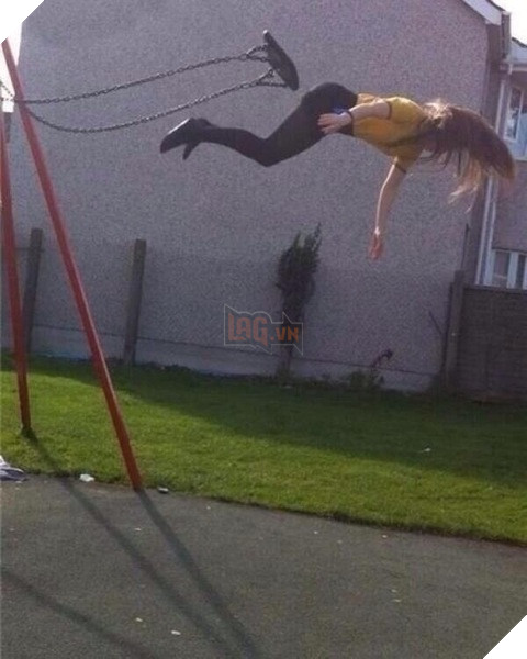 17 tai nạn chứng tỏ cuộc đời này đầy rẫy những chuyện xấu hổ muốn độn thổ - Ảnh 33.