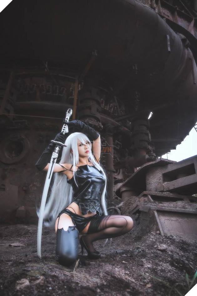 Tuyển tập cosplay cực chất lượng về 9S và 2B trong Nier: Automata