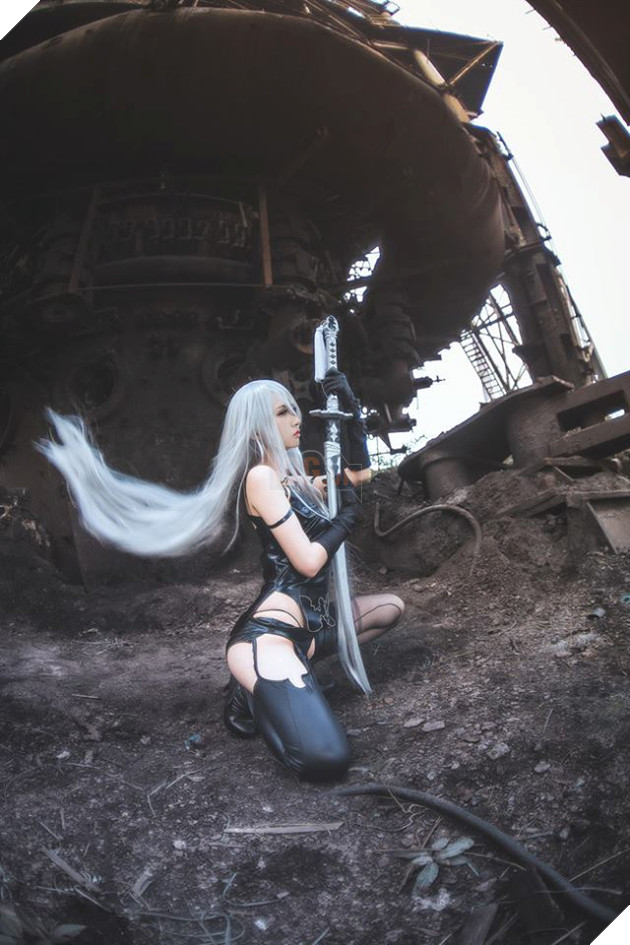 Tuyển tập cosplay cực chất lượng về 9S và 2B trong Nier: Automata