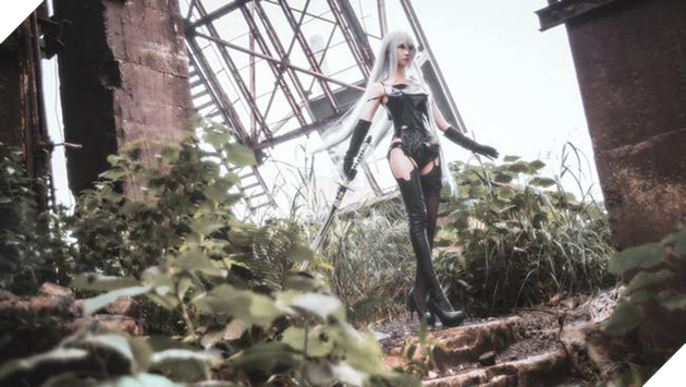 Tuyển tập cosplay cực chất lượng về 9S và 2B trong Nier: Automata